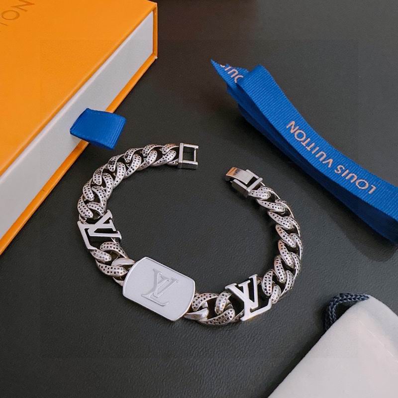 LV Bracelet 11yxx15 (6)