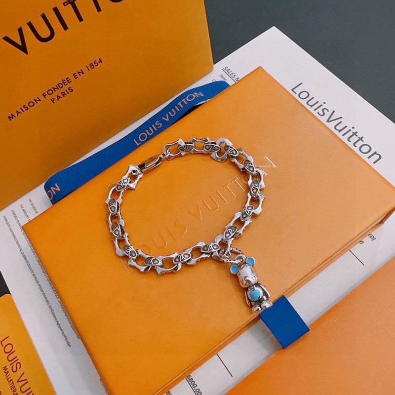 LV Bracelet 11yxx151 (2)