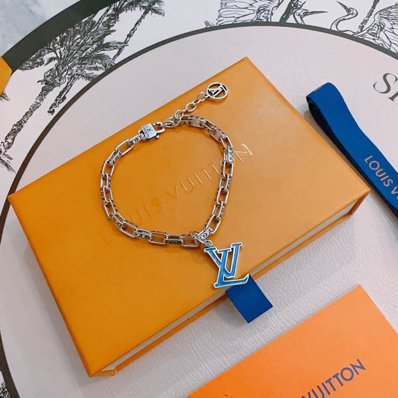LV Bracelet 11yxx153 (3)