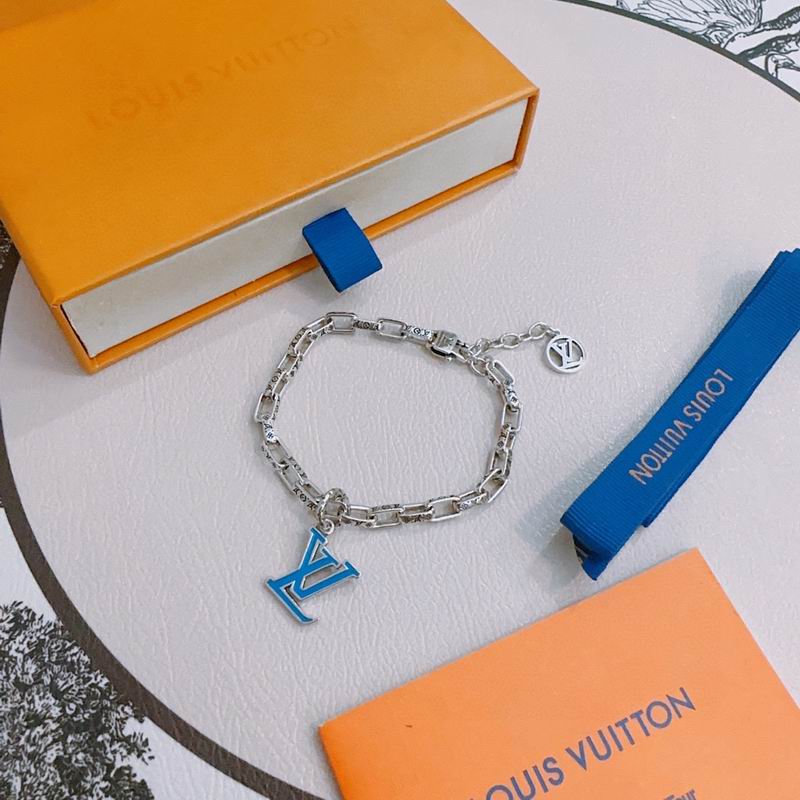 LV Bracelet 11yxx153 (4)