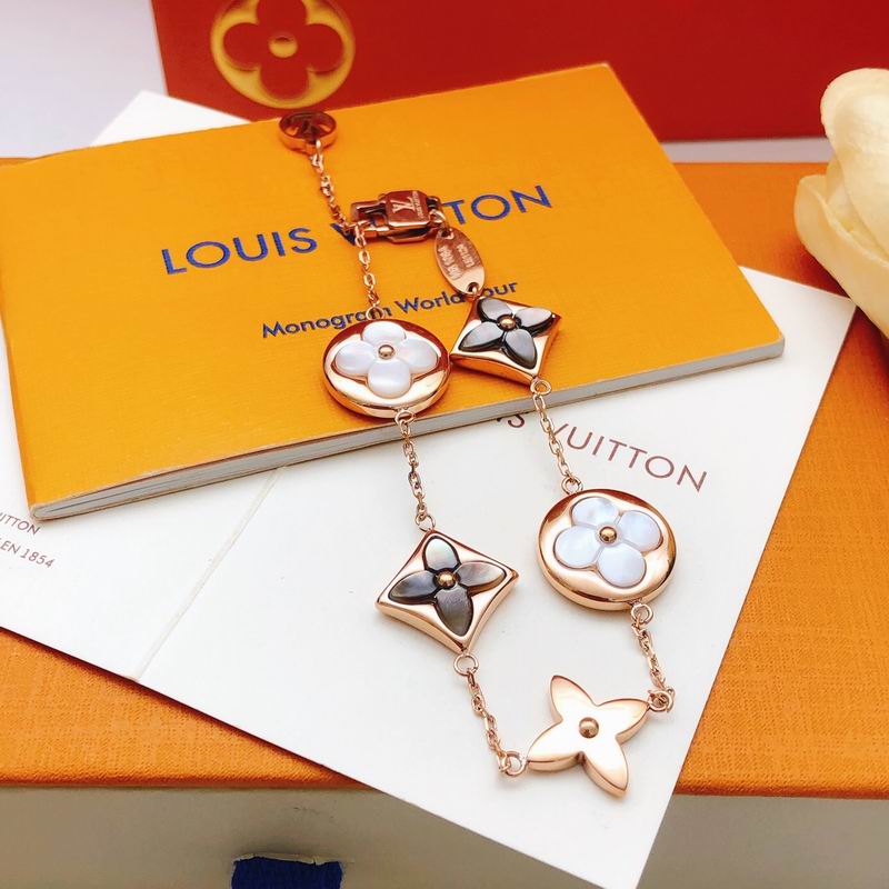 LV Bracelet 11yxx155 (2)