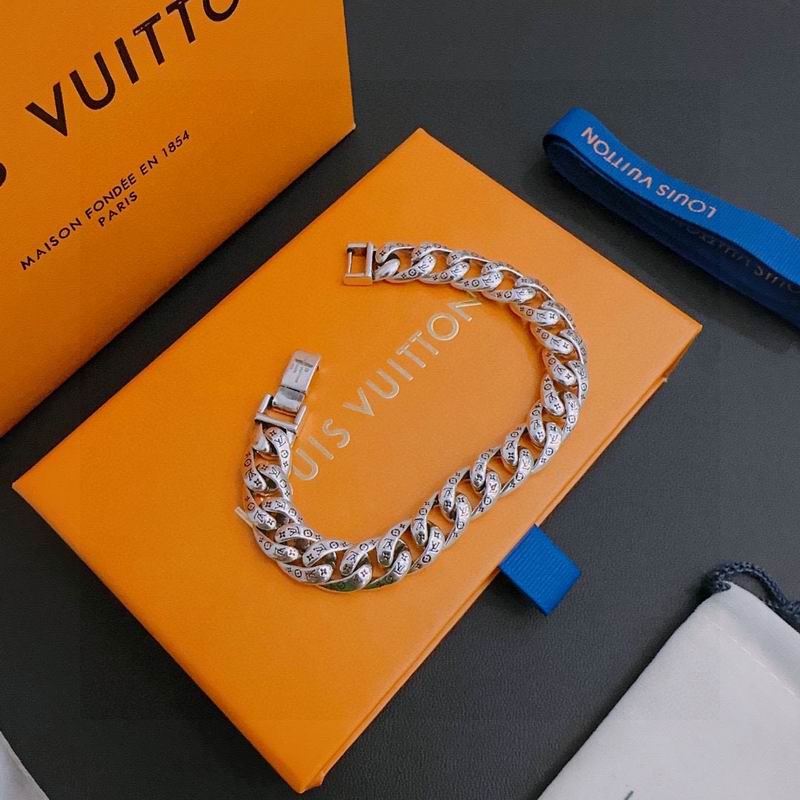 LV Bracelet 11yxx16 (5)
