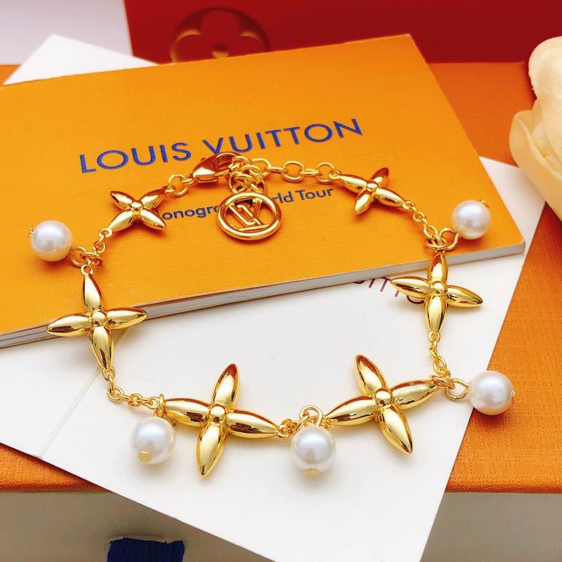 LV Bracelet 11yxx160 (1)