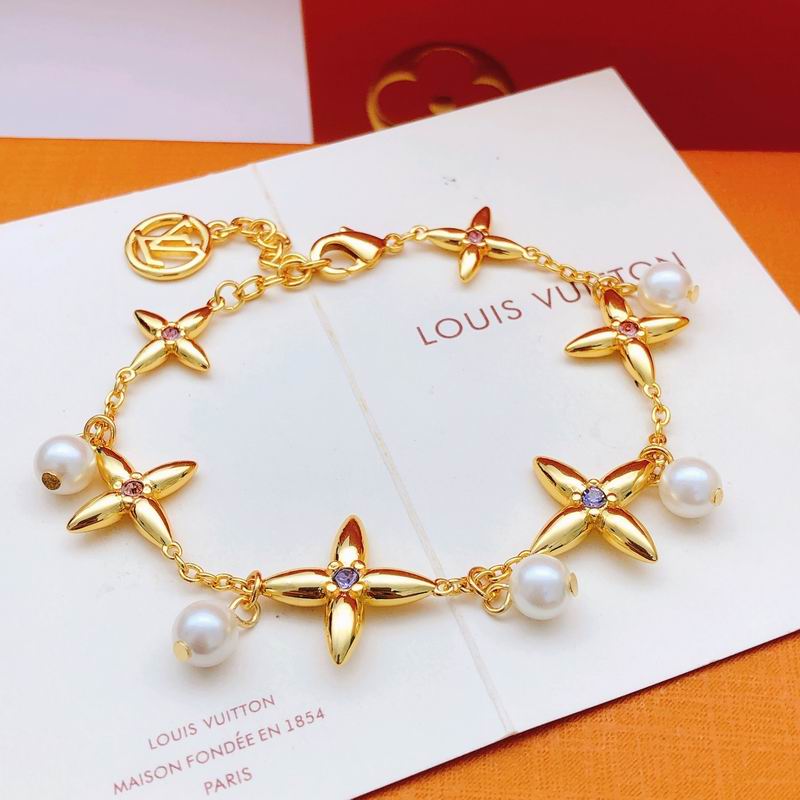 LV Bracelet 11yxx160 (4)