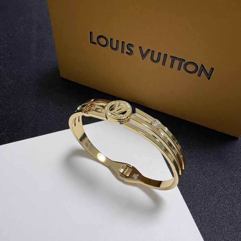 LV Bracelet 11yxx164 (4)