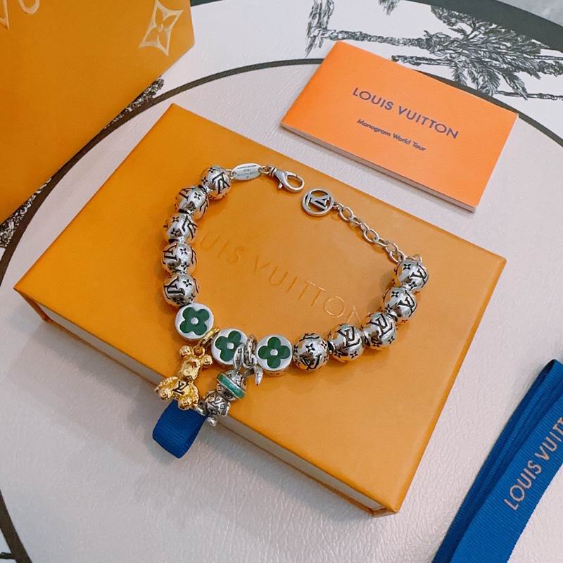 LV Bracelet 11yxx166 (2)
