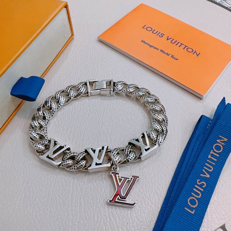 LV Bracelet 11yxx167 (3)