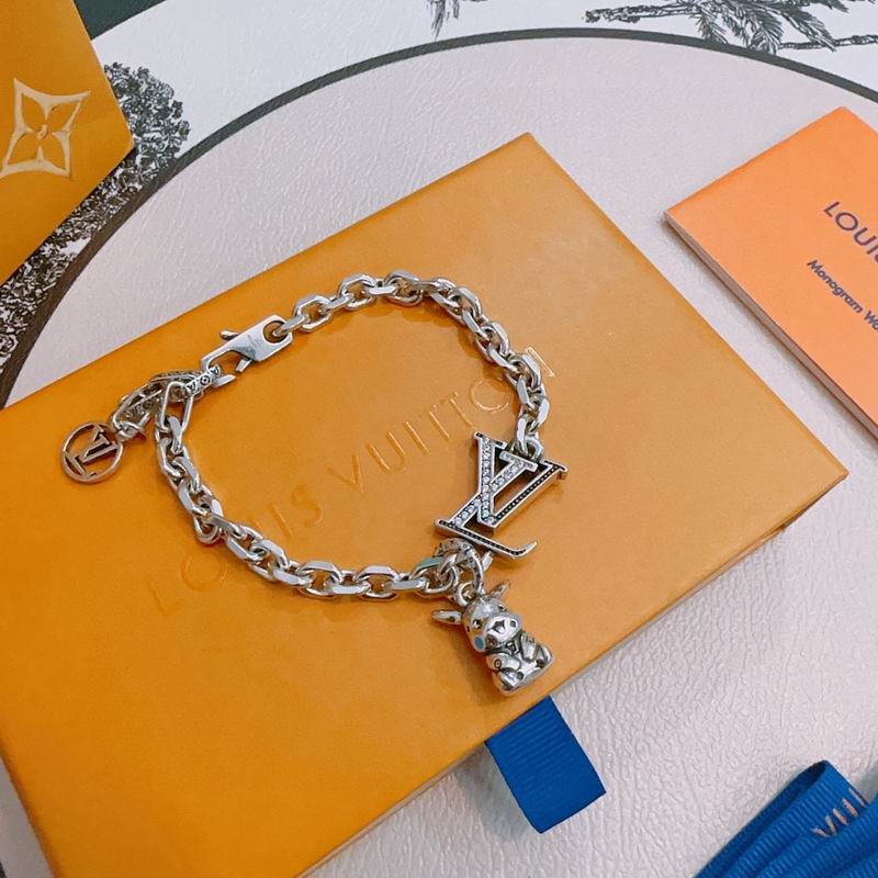 LV Bracelet 11yxx169 (4)