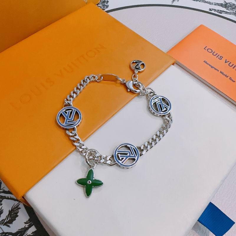 LV Bracelet 11yxx170 (4)