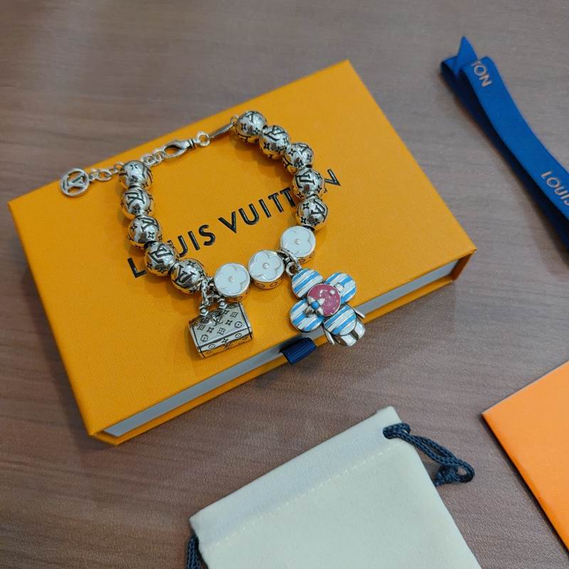 LV Bracelet 11yxx171 (3)