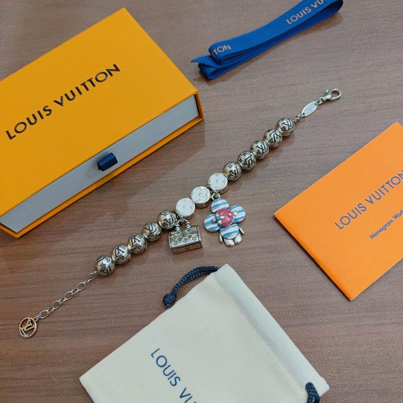 LV Bracelet 11yxx171 (4)
