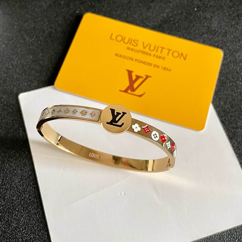LV Bracelet 11yxx176 (3)