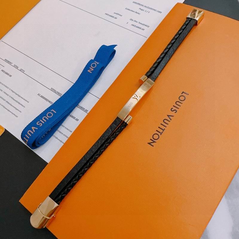 LV Bracelet 11yxx177 (3)