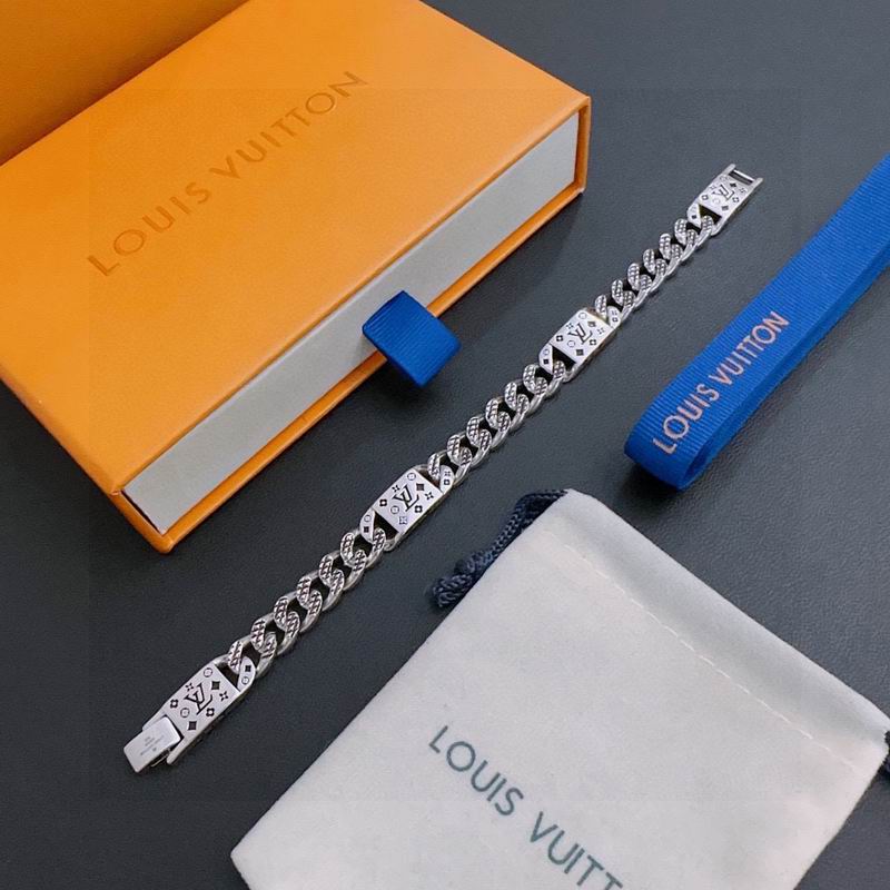 LV Bracelet 11yxx18 (4)
