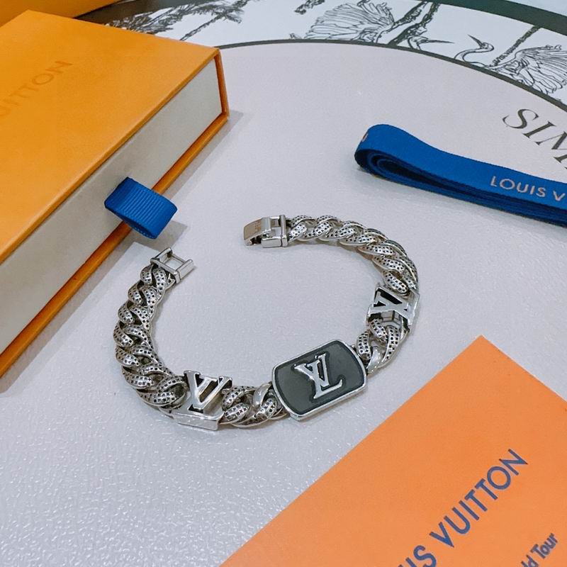 LV Bracelet 11yxx23 (6)