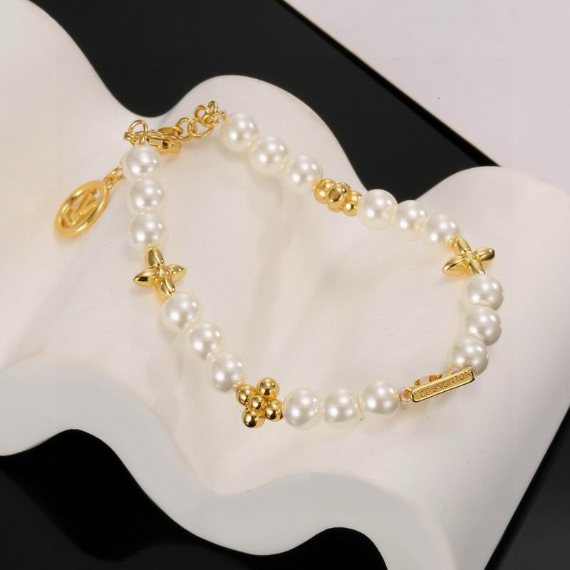 LV Bracelet 11yxx25 (5)