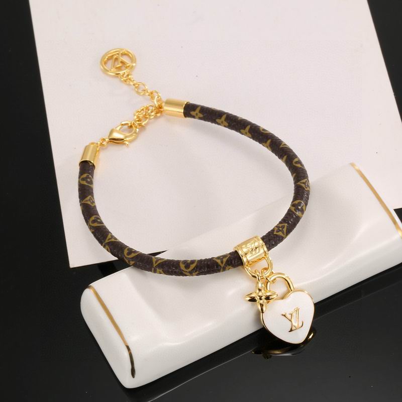 LV Bracelet 11yxx27 (6)