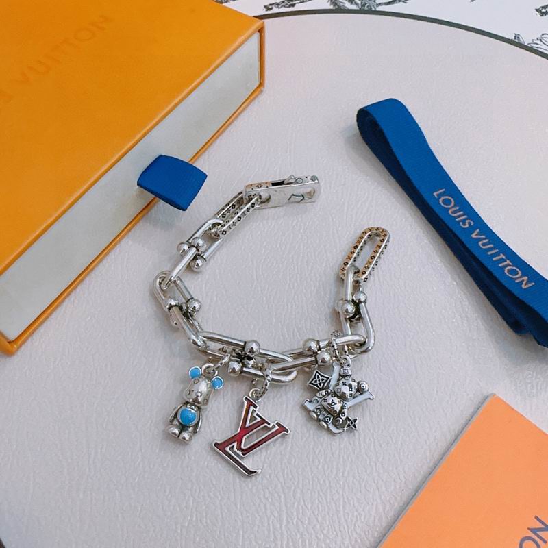 LV Bracelet 11yxx30 (5)