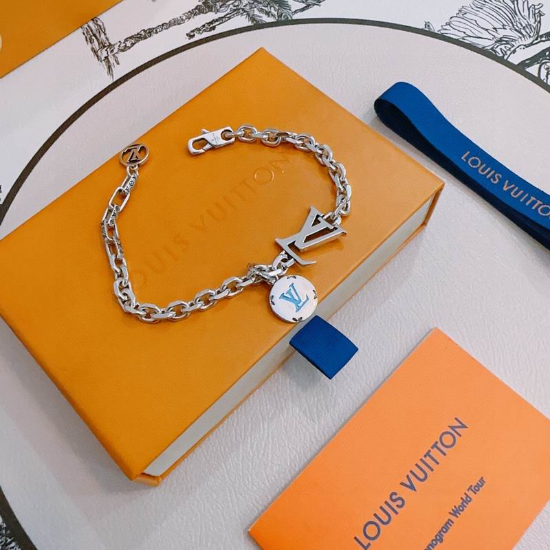 LV Bracelet 11yxx32 (6)