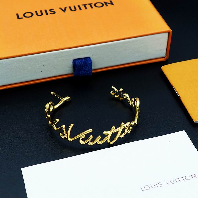 LV Bracelet 11yxx37 (8)
