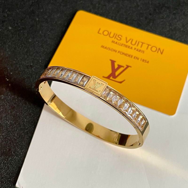 LV Bracelet 11yxx38 (6)