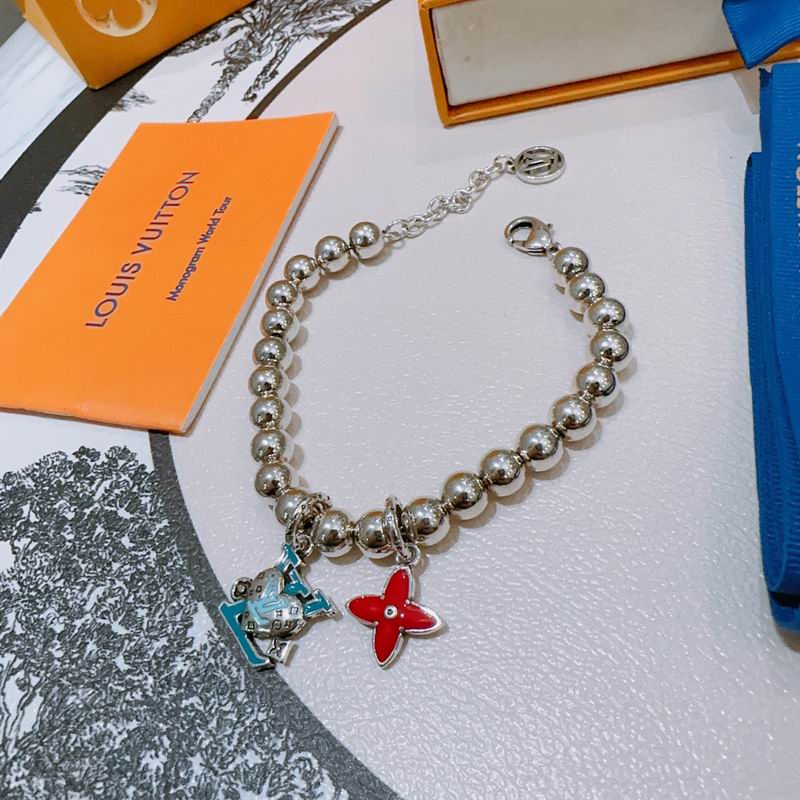 LV Bracelet 11yxx43 (4)