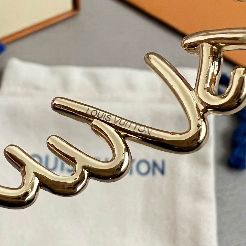 LV Bracelet 11yxx46 (10)