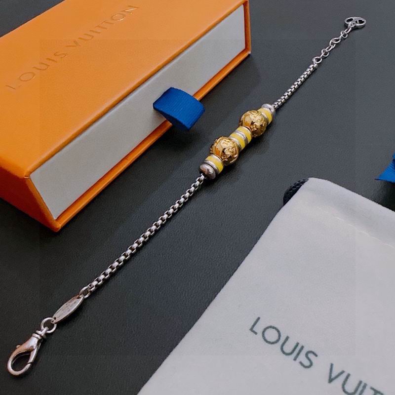 LV Bracelet 11yxx49 (4)