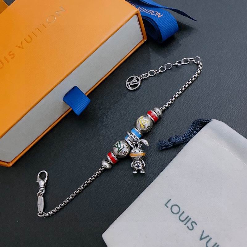LV Bracelet 11yxx51 (5)
