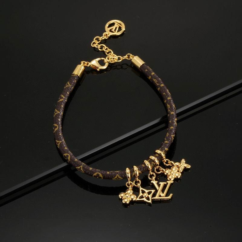 LV Bracelet 11yxx53 (6)