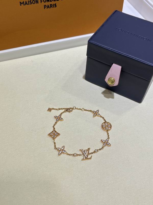 LV Bracelet 11yxx54 (2)