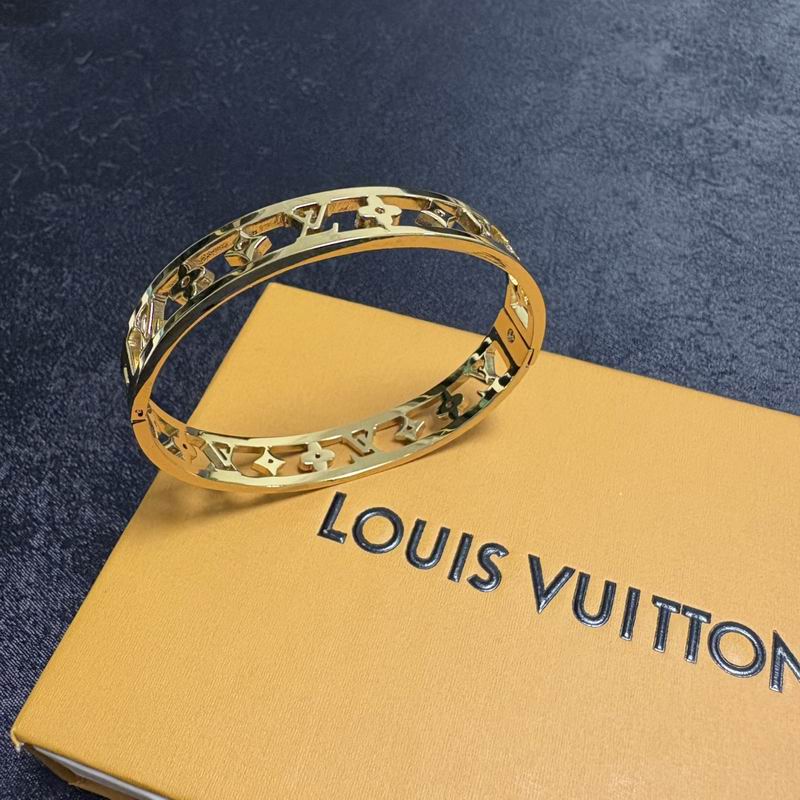 LV Bracelet 11yxx57 (3)