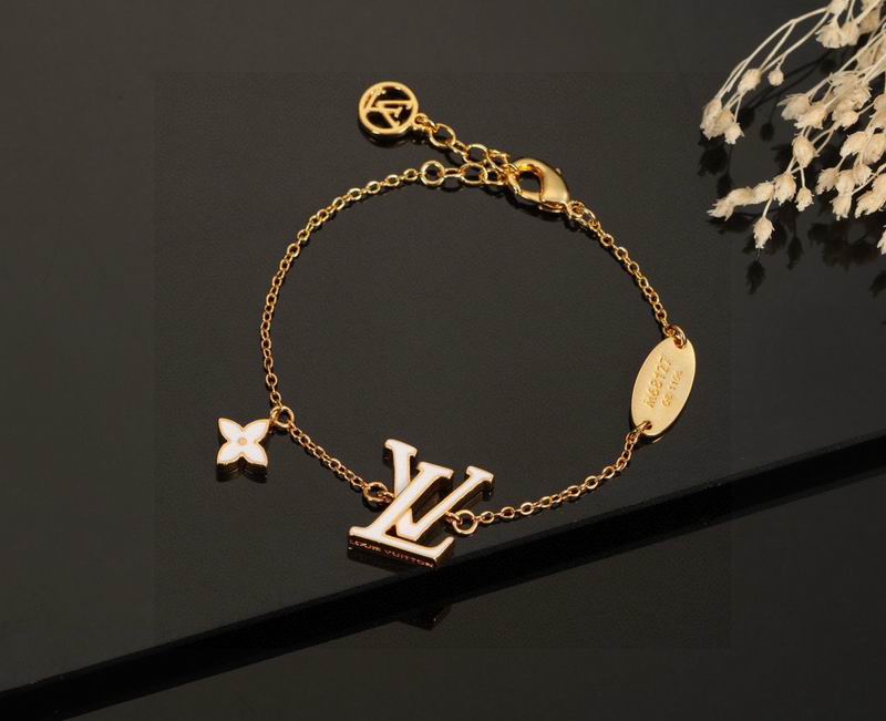 LV Bracelet 11yxx58 (4)