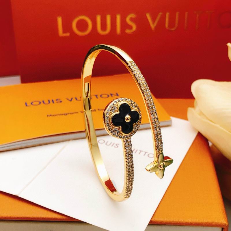 LV Bracelet 11yxx60 (10)