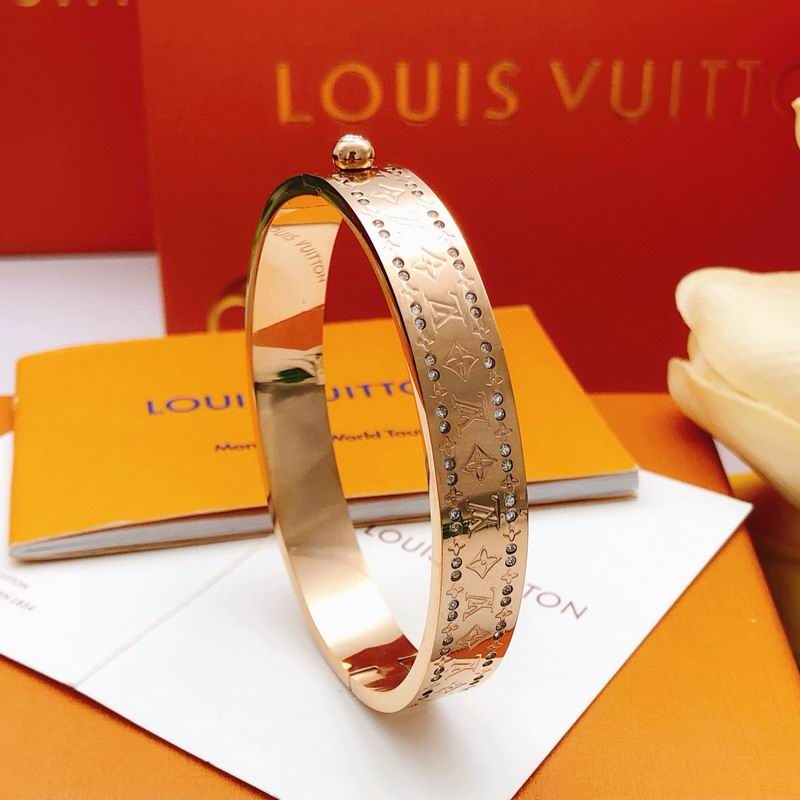 LV Bracelet 11yxx62 (1)