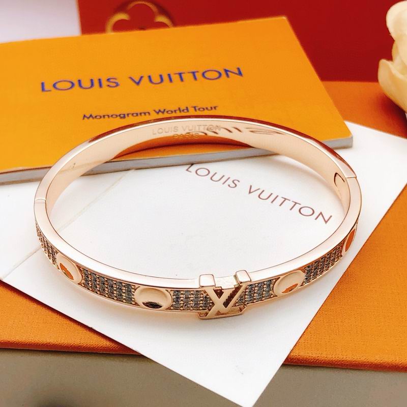 LV Bracelet 11yxx63 (12)
