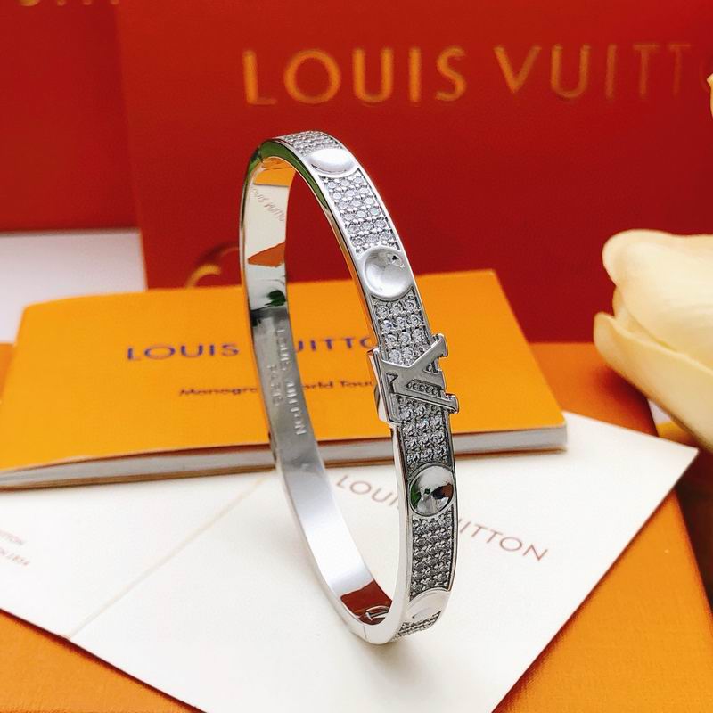 LV Bracelet 11yxx63 (18)