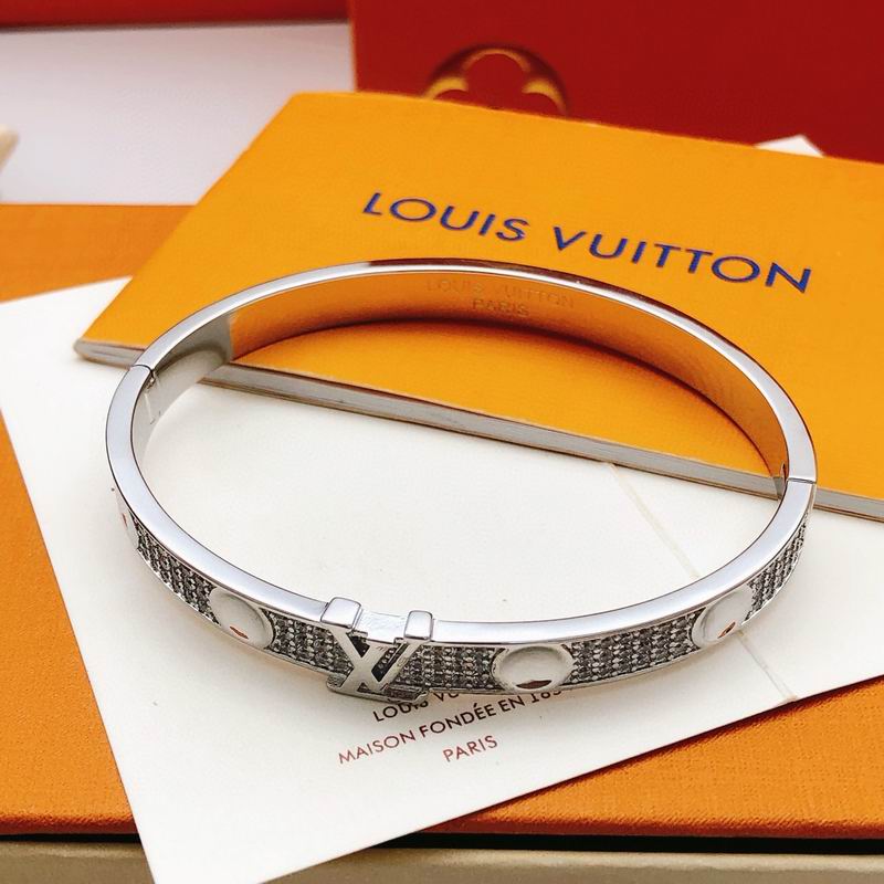 LV Bracelet 11yxx63 (20)