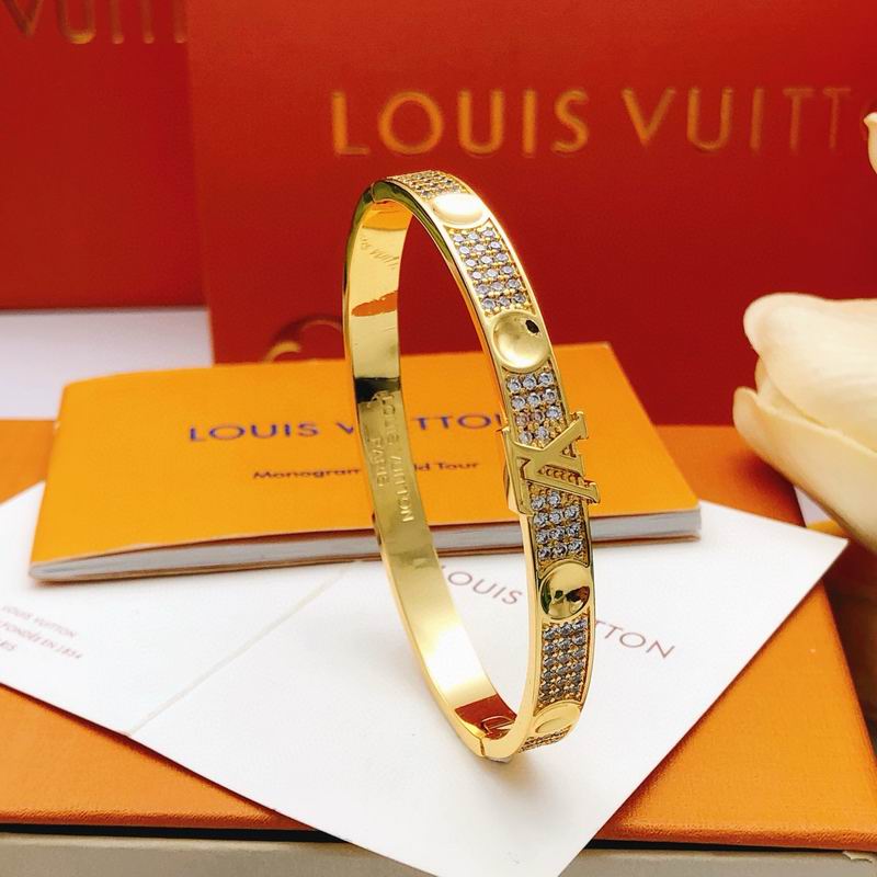 LV Bracelet 11yxx63 (4)