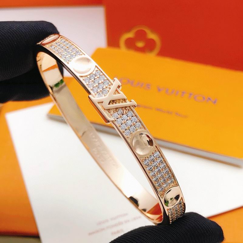 LV Bracelet 11yxx63 (9)