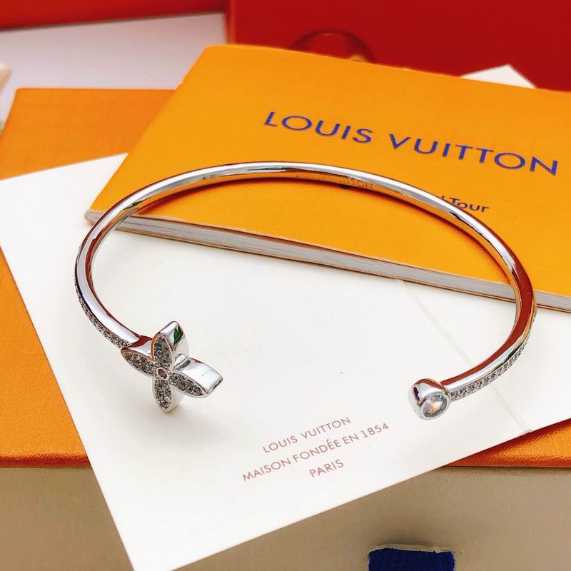 LV Bracelet 11yxx64 (1)