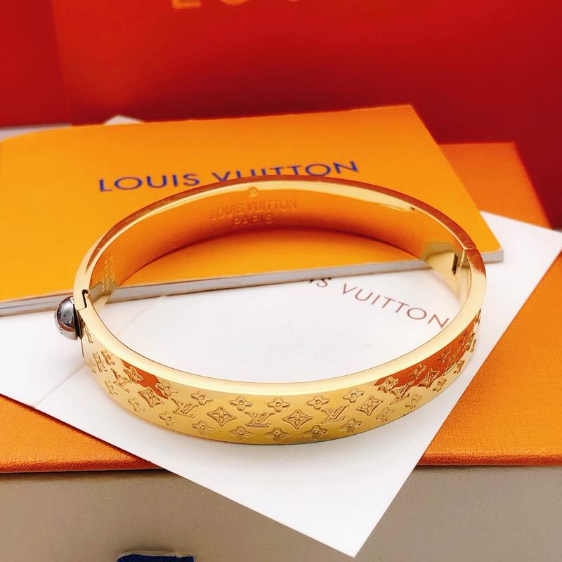 LV Bracelet 11yxx65 (5)