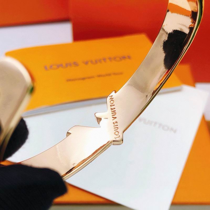 LV Bracelet 11yxx67 (8)