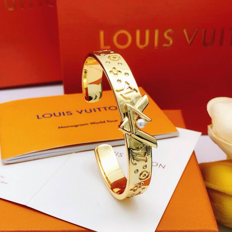 LV Bracelet 11yxx67 (9)
