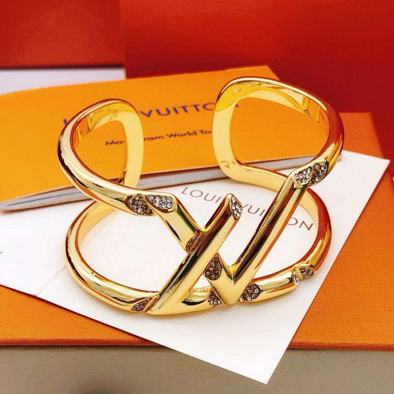LV Bracelet 11yxx68 (6)