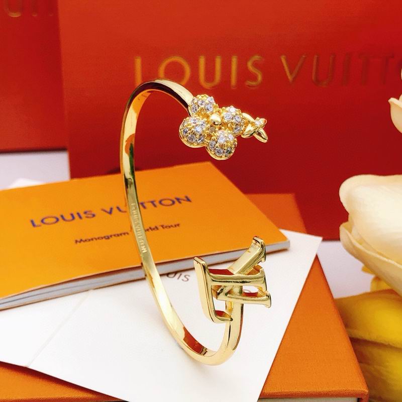 LV Bracelet 11yxx69 (2)