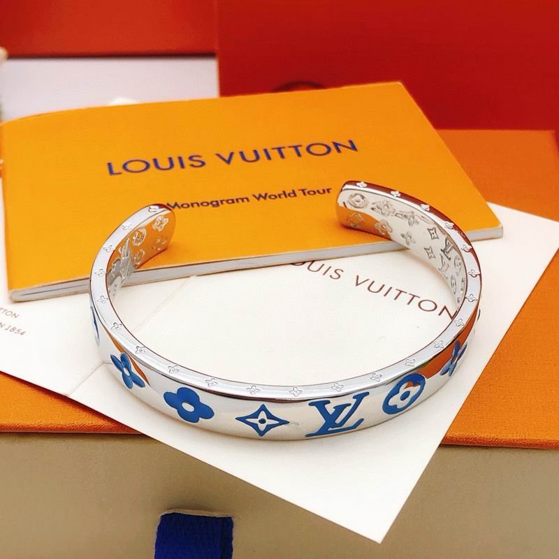LV Bracelet 11yxx71 (2)