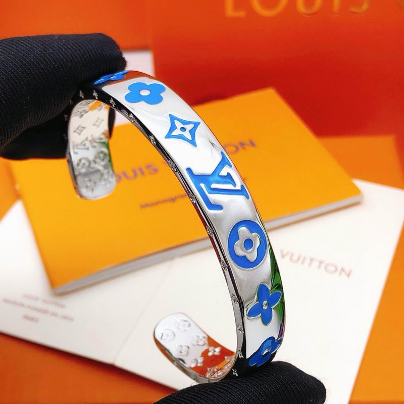 LV Bracelet 11yxx71 (3)