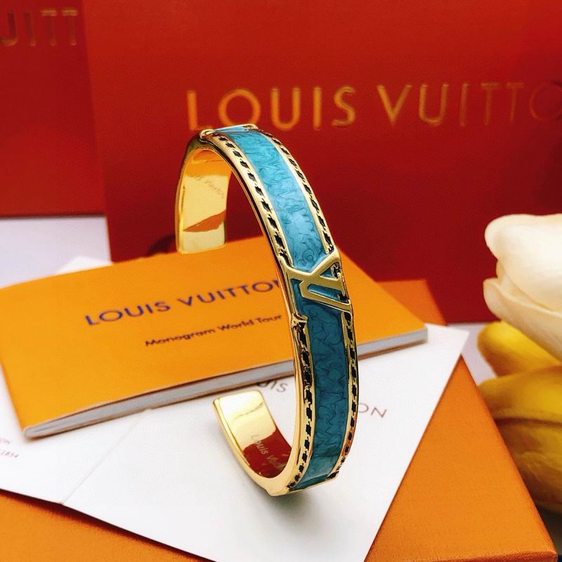 LV Bracelet 11yxx72 (1)