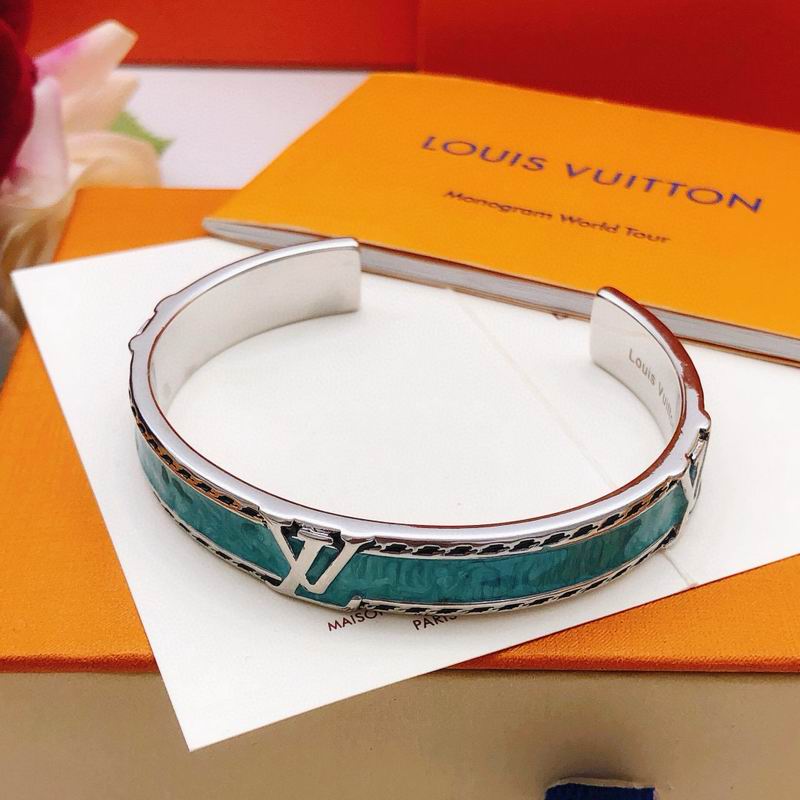 LV Bracelet 11yxx72 (10)